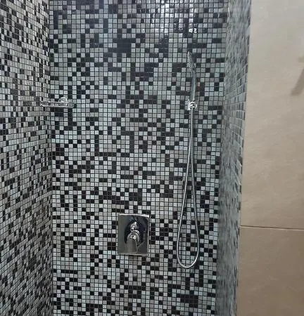 Apartment A&n
